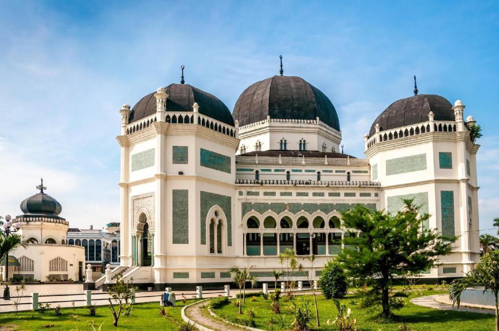 Oyo 741 Hotel Labuhan Raya Medan Eksteriør billede