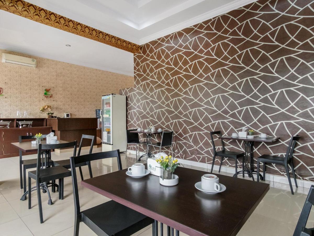 Oyo 741 Hotel Labuhan Raya Medan Eksteriør billede